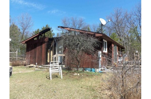 865 Deerborn Ave, Friendship, WI 53934