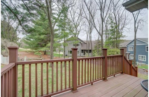 707 Tall Pines Way, Verona, WI 53593