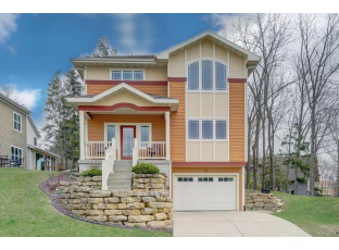 707 Tall Pines Way Verona, WI 53593