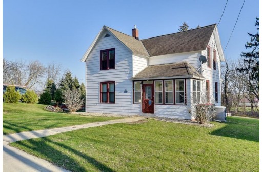 149 E Adams St, Cambridge, WI 53523