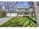 1506 Deerwood Dr, Madison, WI 53716-1826