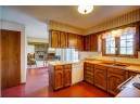 1506 Deerwood Dr, Madison, WI 53716-1826