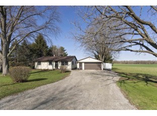 N6443 Wollin Rd Lake Mills, WI 53551