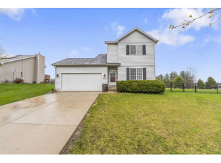 1021 Vista Ridge Dr Mount Horeb, WI 53572