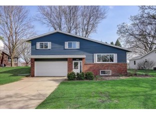 1499 Sunfield St Sun Prairie, WI 53590