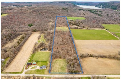 20AC Steinke Rd, Baraboo, WI 53913