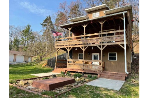 N671 Smith Rd, Wisconsin Dells, WI 53965