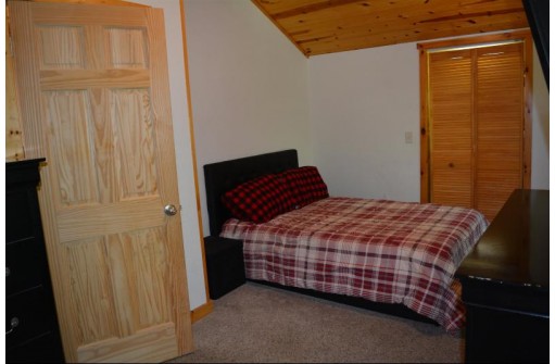 N671 Smith Rd, Wisconsin Dells, WI 53965