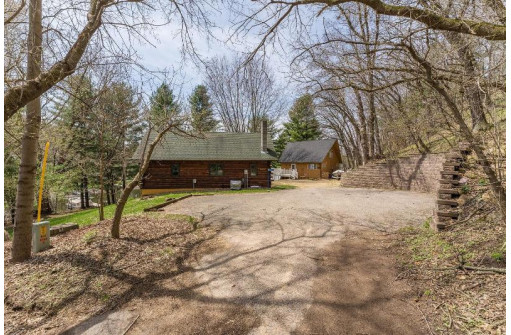 S1227 E Redstone Dr, La Valle, WI 53941