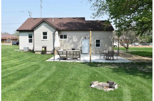 309 E North St, DeForest, WI 53532