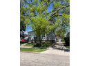 624 Bay Shore Dr, Oshkosh, WI 54901