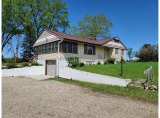 N7379 Hwy 22 Pardeeville, WI 53954