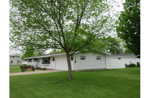 601 E Webster, Prairie Du Chien, WI 53821-0000