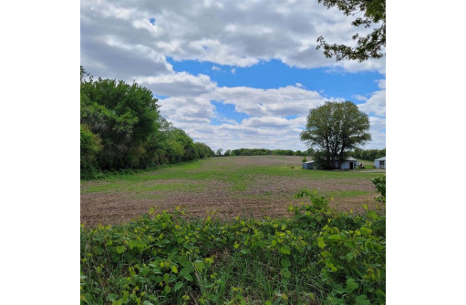 6516 E County Line Rd (lot 2), Fort Atkinson, WI 53538