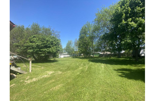 429 W Juneau St, Tomah, WI 54660