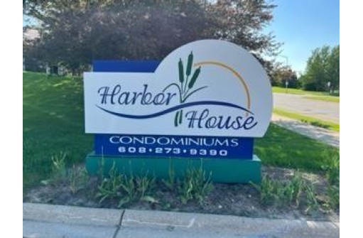 805 Harbor House Dr 4, Madison, WI 53719