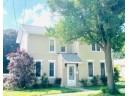 304 S 8th St, Watertown, WI 53094