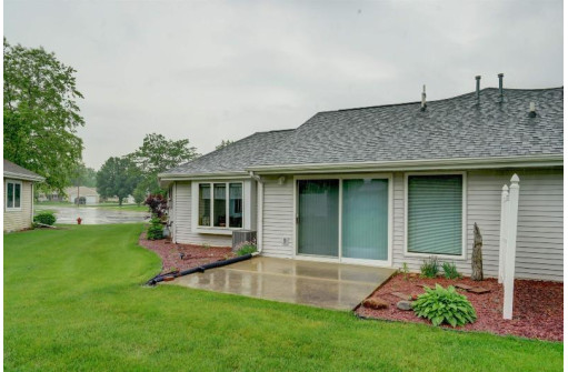 545 Meadowbrook Ct, Marshall, WI 53559