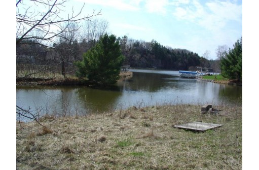 L9 GULL Warbler Ct, La Valle, WI 53941