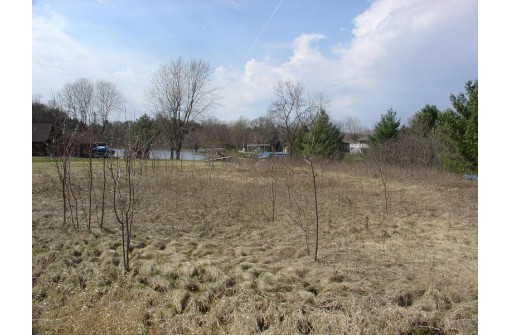 L9 GULL Warbler Ct, La Valle, WI 53941