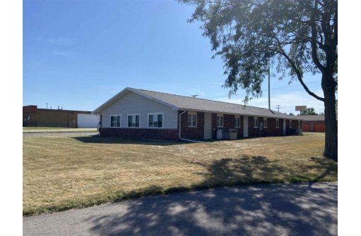 1222 N Superior Ave, Tomah, WI 54660