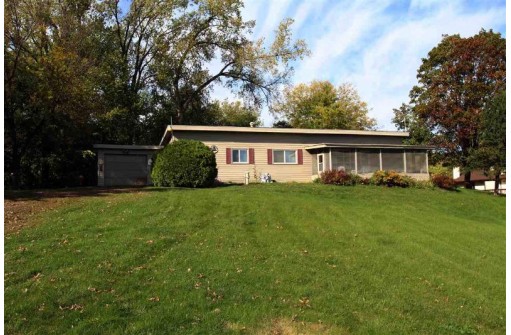 W8042 County Road B, Lake Mills, WI 53551