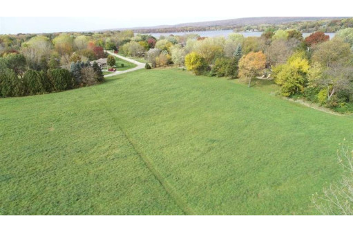 LOT 4 Lake Dr, Lodi, WI 53555