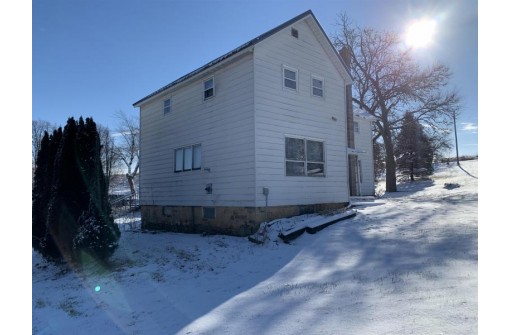 N6738 County Road J, Monticello, WI 53570