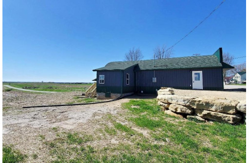 13781 Hwy 27, Ferryville, WI 54628