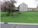 312 Country View Ct, Janesville, WI 53548