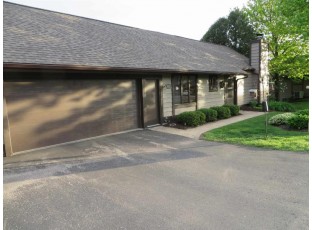 312 Country View Ct Janesville, WI 53548