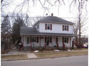 1102 12th St Monroe, WI 53566-2023