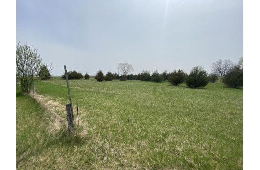 S2259 County Road A, Baraboo, WI 53913