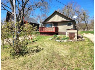 W9596 Lake Dr Edgerton, WI 53534