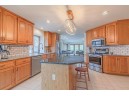 107 Oak Ridge Ct, Deerfield, WI 53531-9300