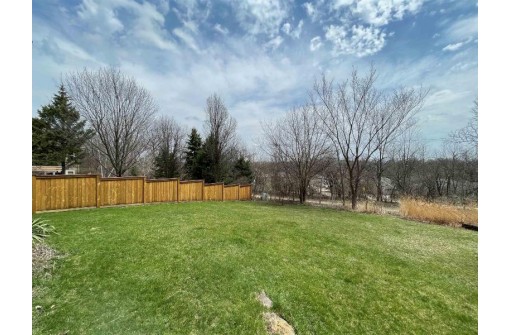 3303 Prairie Glade Rd, Middleton, WI 53562