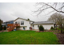 7213 Spring Hill Dr, Middleton, WI 53562