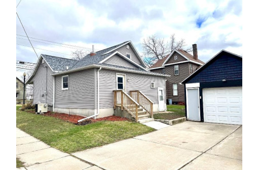 501 Division St, Mauston, WI 53948