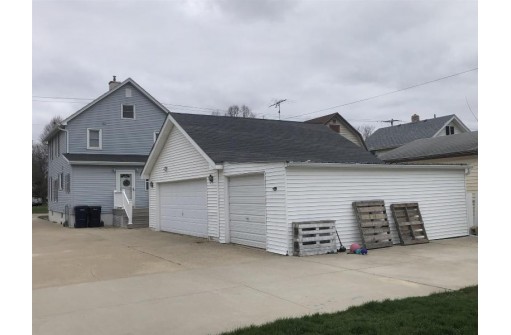 1244 E Court St, Janesville, WI 53545