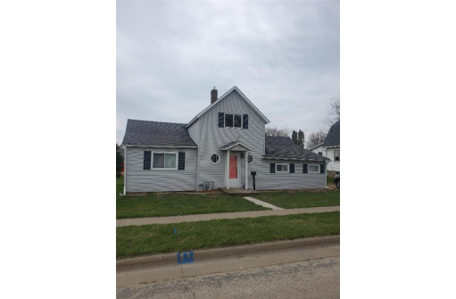 560 Madison St, Fennimore, WI 53809