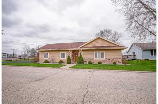 2201 Eulalia St, Cross Plains, WI 53528