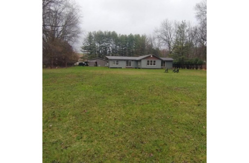 W7096 Puckaway Rd, Markesan, WI 53946