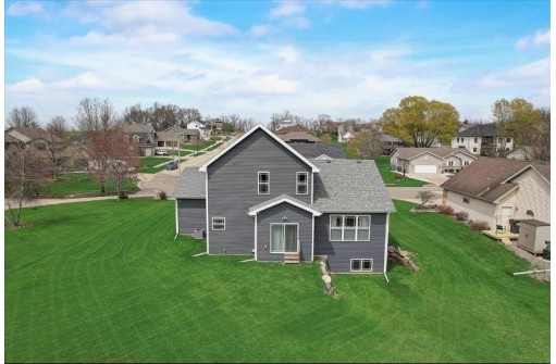 508 Meadowlark Ln, Portage, WI 53901