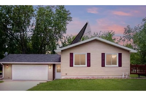 1317 Lincoln Ave, Tomah, WI 54660