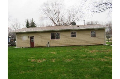 450 Betterway Dr, Mayville, WI 53050