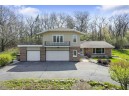 6945 Rock Ridge Ct, Verona, WI 53593