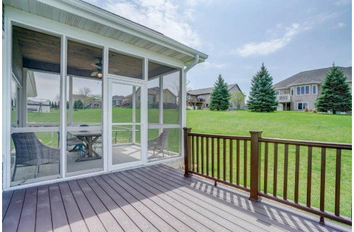 604 Boulder Tr, Waunakee, WI 53597