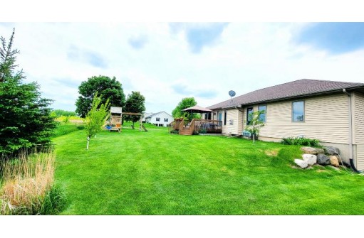 1407 Broadway Dr, Sun Prairie, WI 53590