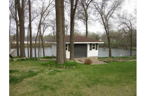 N3938 N 2nd Ct, Oxford, WI 53952