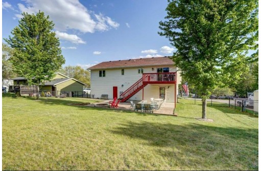 W10820 E Harmony Dr, Lodi, WI 53555